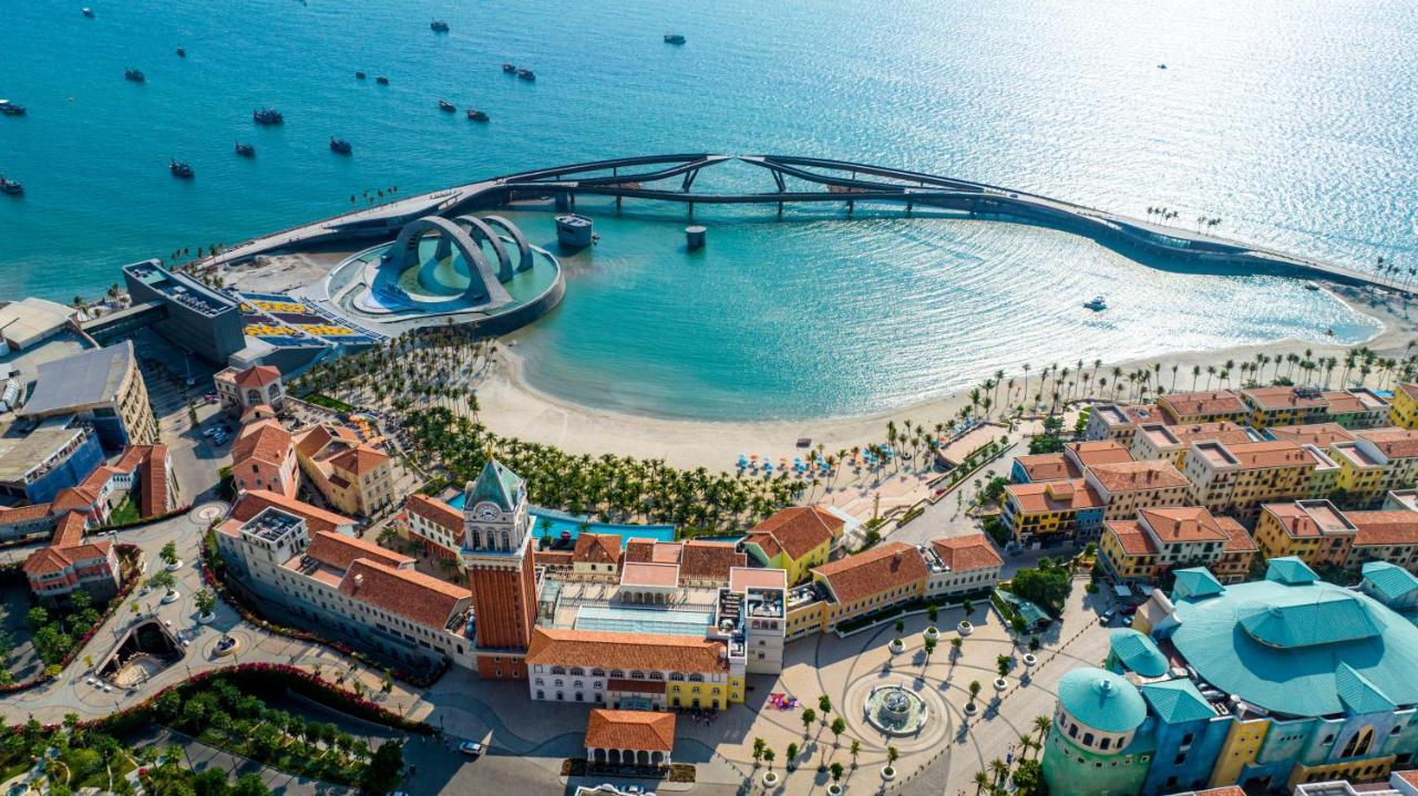 Hotel Mellon Oasis Phú Quốc Exterior foto